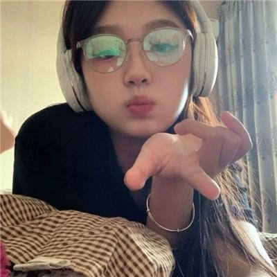爱在心里口难开